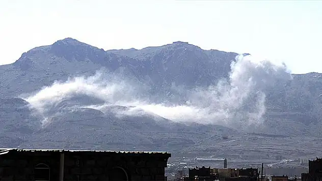 Yemen'de barış görüşmeleri askıya alındı