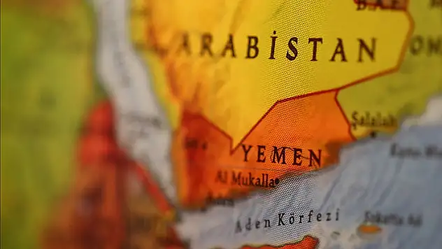 Yemen'de yeni hükümet bakanlık sayısının artırılması, siyasi kota olmaması ve kadın bakan sayısı ile öne çıkıyor