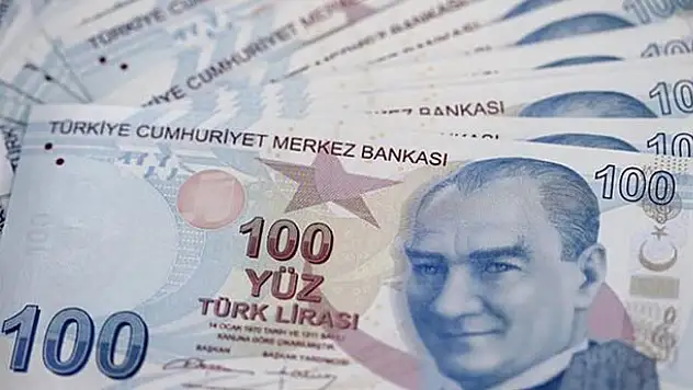 Yeni 100 liralar tedavüle çıkıyor