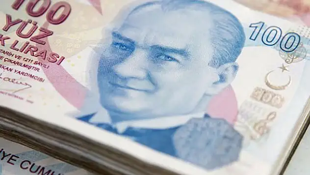 Yeni anneye devletten en az 6 bin 622 TL maaş