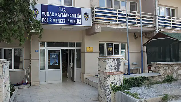 Yeni atanan Yunak Polis Merkezi Amiri Elmas görevine başladı

