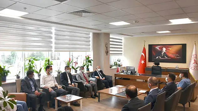 Yeni başhekime Müdür Mehmet Koç'tan ziyaret