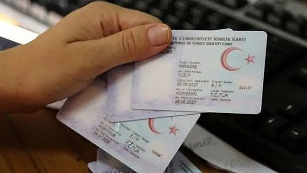 Yeni çipli kimlik kartı almayanlar dikkat!