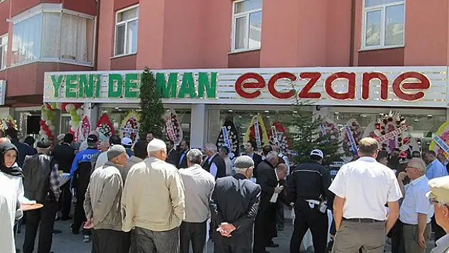 Yeni Derman Eczanesi yeni binasında