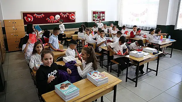 Yeni eğitim-öğretim dönemi başladı
