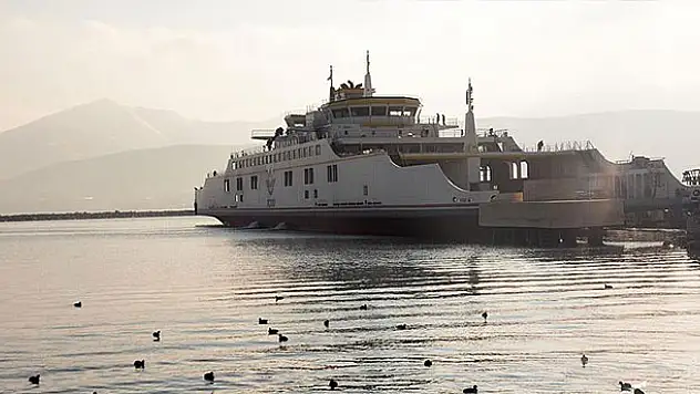 Yeni feribot Van Gölü'nde ilk seferini yaptı