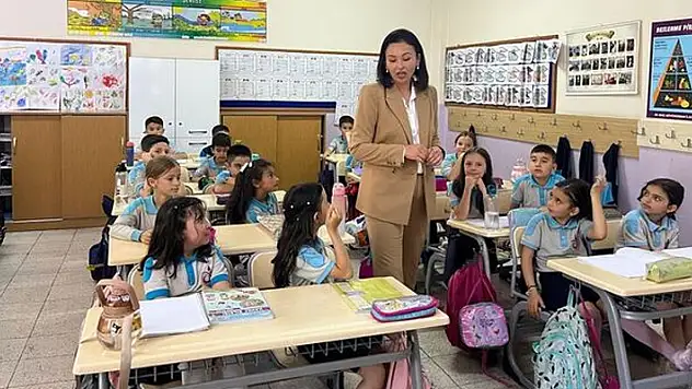 Yeni kanun teklifi ile 230 bin öğretmene 'başöğretmenlik' imkanı
