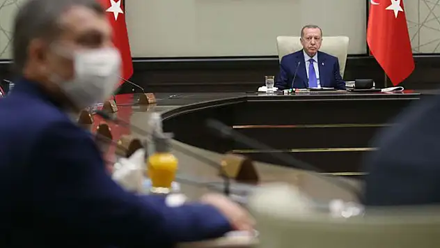 Yeni kararlar yolda: Kritik Kabine toplantısına saatler kaldı