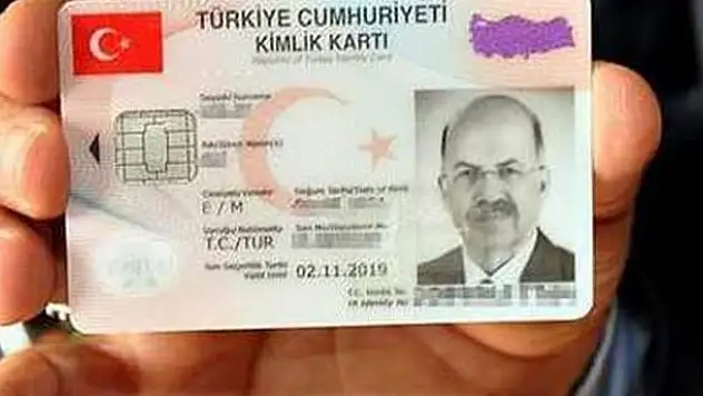 Yeni kimlik kartını kaybeden 30 lira ödeyecek