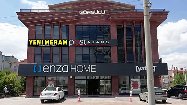 Yeni Meram'da bayrak değişimi