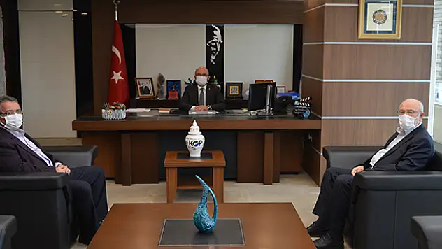 Yeni Meram'dan Başkan Şahin'e hayırlı olsun ziyareti