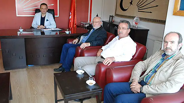 Yeni Meram'dan  CHP'ye iadeyi ziyaret