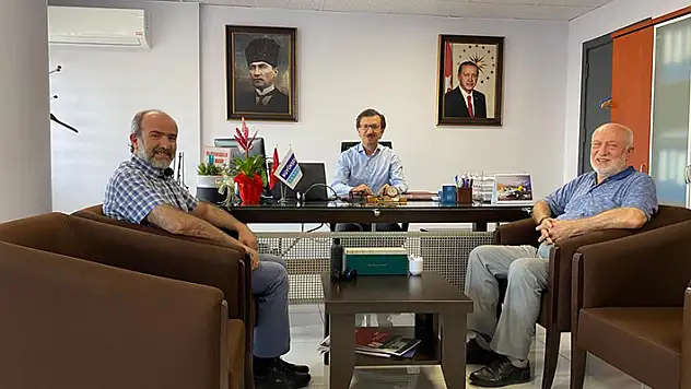 Yeni Meram'dan Başhekim Dr. Adnan Tekin'e ziyaret