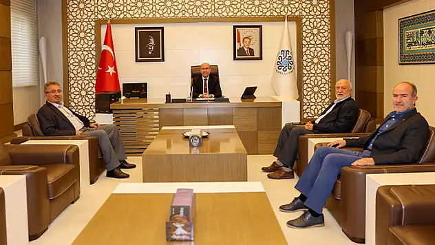 Yeni Meram'dan Başkan Pekyatırmacı'ya ziyaret
