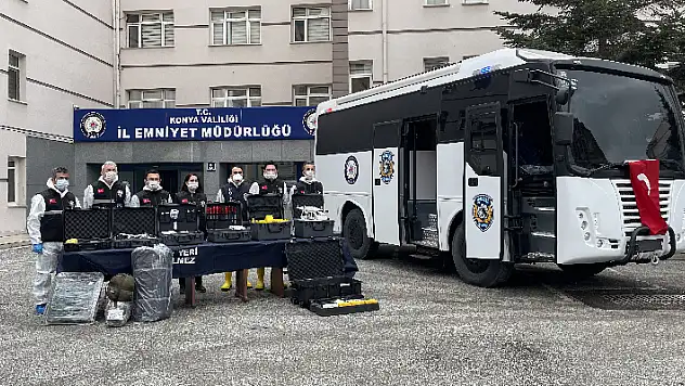 Yeni nesil kriminal inceleme aracı 'Kıraç' Konya emniyetine teslim edildi
