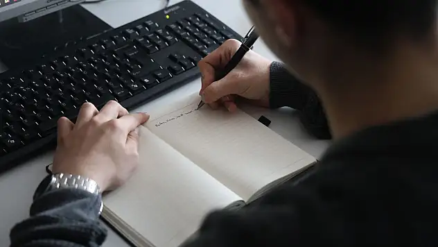 Yeni nesil yazmakta zorlanıyor
