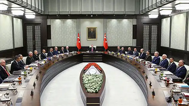 Yeni sistemin ilk MGK toplantısı başladı