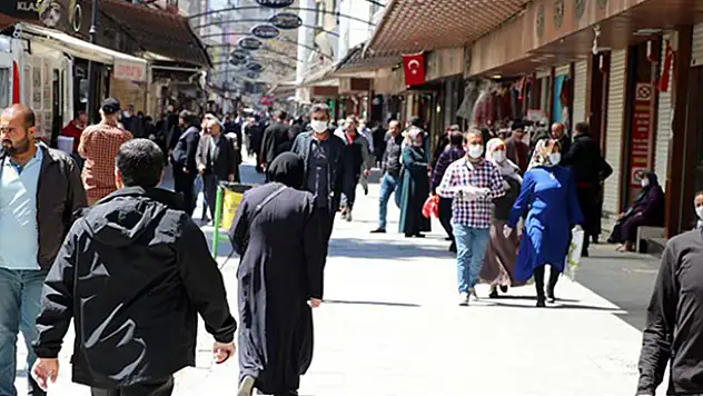 Yeni yasaklar mı geliyor? 23 Nisan ve Ramazan Bayramı için tam kapanma konuşuluyor