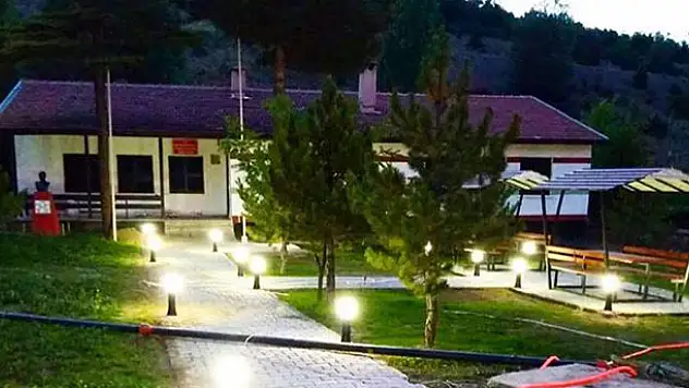 Yeniceköy'e gençlik merkezi açıldı