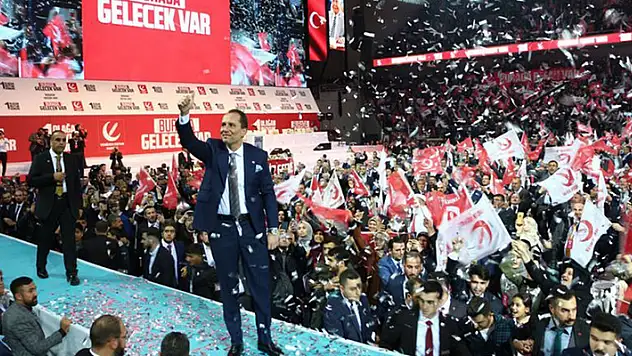 Yeniden Refah MKYK'sında iki Konyalı yer aldı
