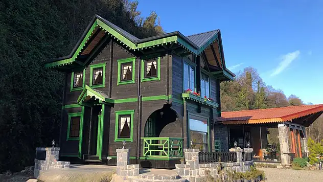 Yer: Rize ! Bu ev tek tuşla 360 derece yön değiştirebiliyor
