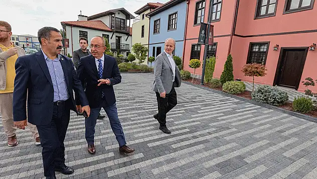 Yerel Yönetimler Başkan Yardımcısı Cemil Yaman'dan Meram'a övgü