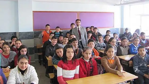 Yerköy'de 'Gençlerle Başbaşa' programı