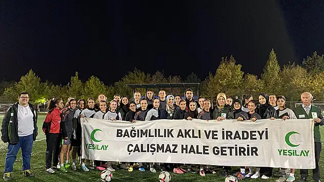Yeşilay'dan genç Ülkümspor'a ziyaret