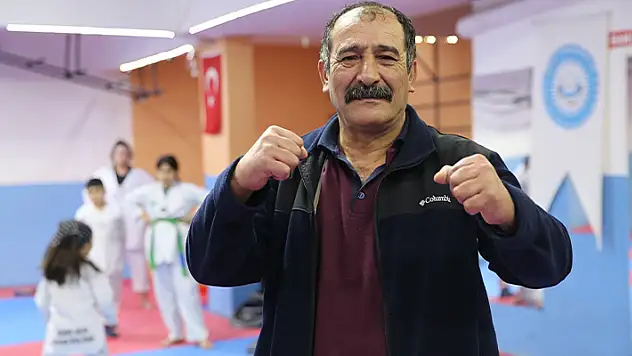 Yetiştirme yurtlarına vefa borcunu, Konya'da kimsesiz çocuklara spor eğitimi vererek ödüyor
