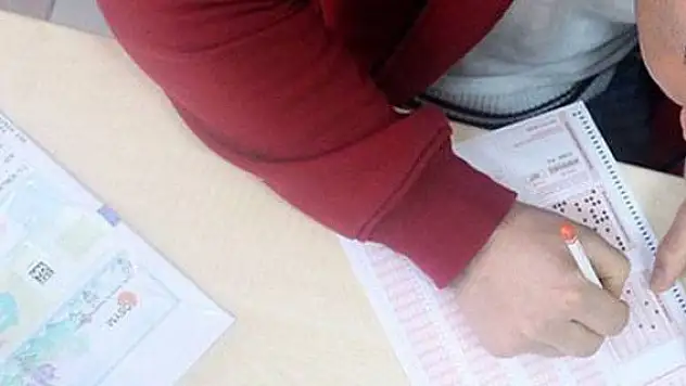 YGS'de bir soru iptal edildi