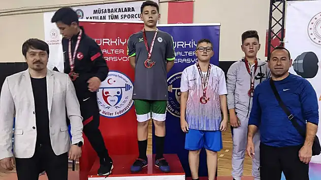 Yiğithan Eroğlu, Türkiye şampiyonu 