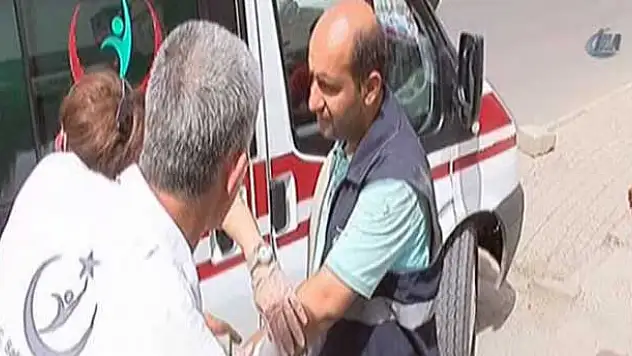 Yıkıma gelen 4 zabıtayı hastanelik ettiler