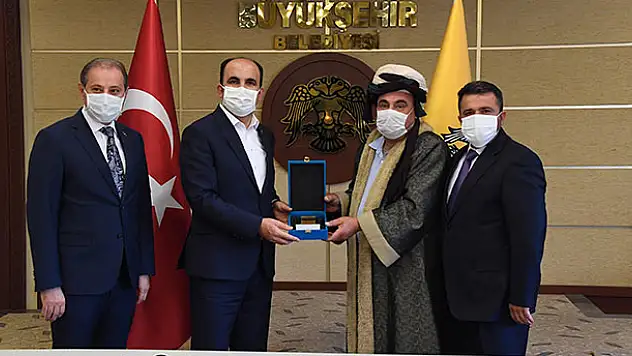 Yılın ahileri Başkan Altay'ı ziyaret etti
