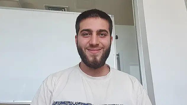 YKS Arapça Dil Testi'nin Türkiye birincisi olan Konyalı genç, sınava kendini denemek için girmiş
