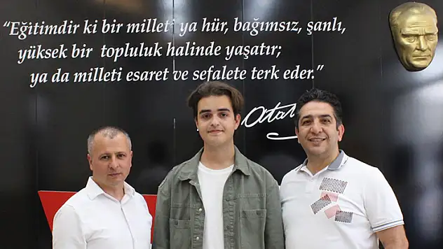 YKS' de, bir Türkiye birincisi de Rasyonel Öğrencisi Kerem Mert Bozyiğit