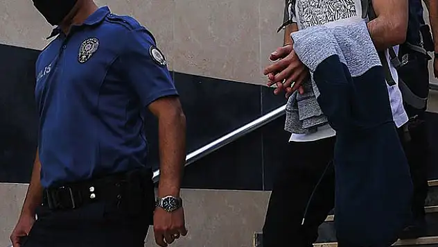 YKS'de soru kitapçığının fotoğrafını çekerek sosyal medyadan paylaşan kişi gözaltına alındı