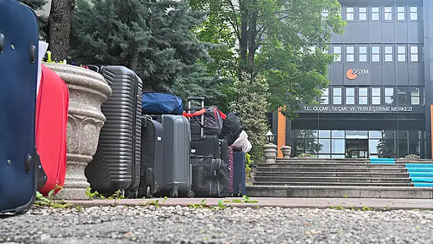 YKS için 40 gün sürecek dünyadan izole 'kapalı matbaa dönemi' başladı
