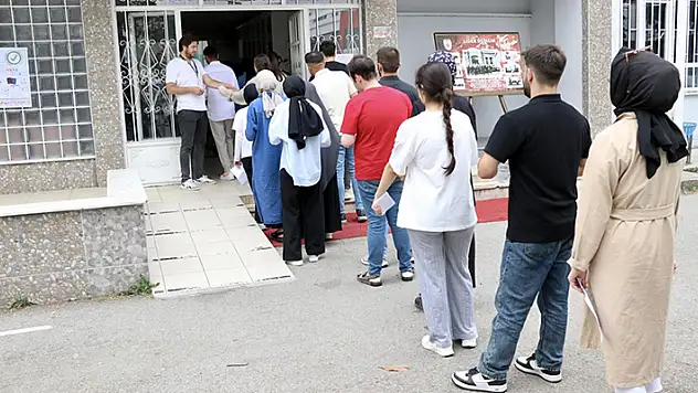YKS'nin ilk oturumu TYT başladı
