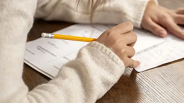 YKS'ye girecek 34 yaş üstü kadınlara ve depremzede öğrencilere ek kontenjan
