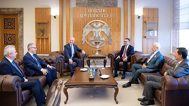 YÖK Başkanı Prof. Dr. Özvar, Konya'da rektörlerle bir araya geldi
