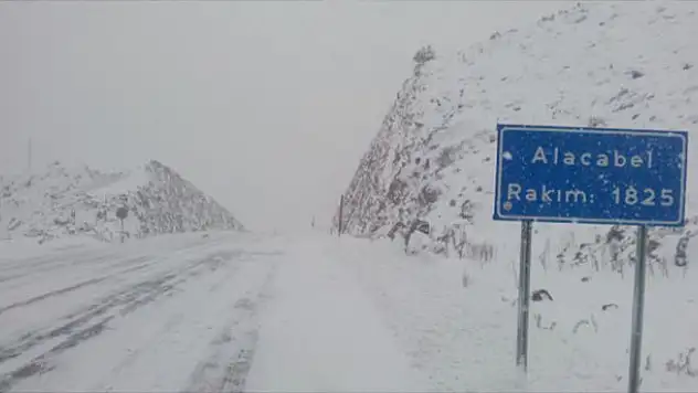 Yola çıkacaklar dikkat! Konya- Antalya kara yolu trafiğe kapandı