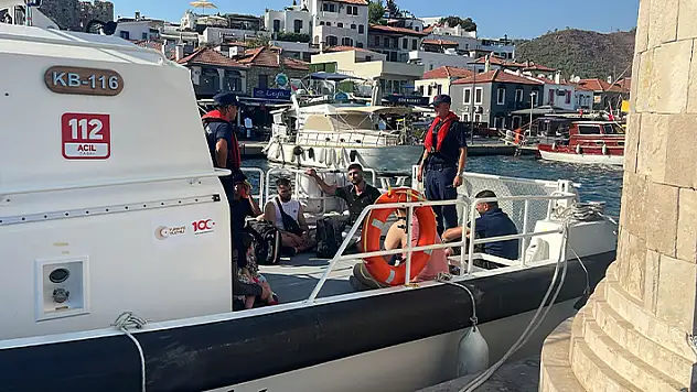 Yolcu feribotunda 5 düzensiz göçmen yakalandı
