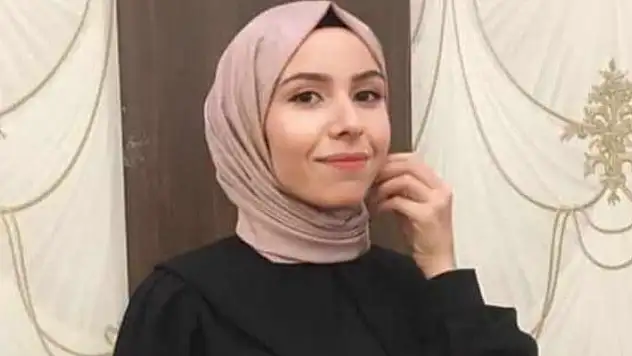 Yolun karşısına geçerken otomobil çarpan öğretmen hayatını kaybetti
