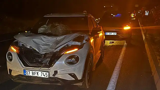 Yolun karşısına geçmek isterken otomobilin çarptığı kişi hayatını kaybetti
