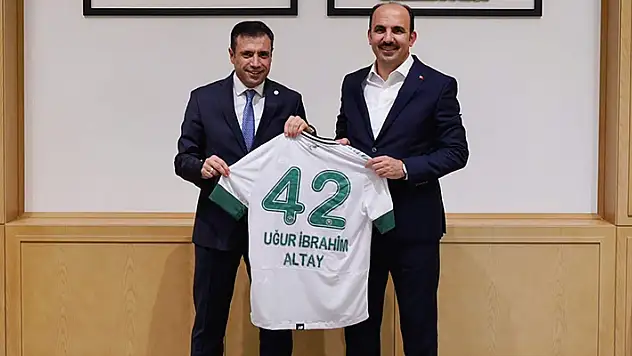 Yönetimden, Altay ve Karabulut'a ziyaret