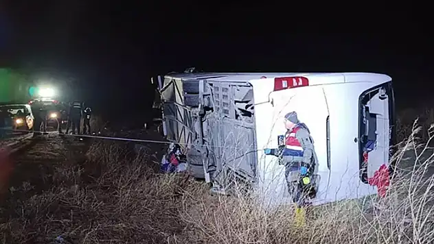 Yozgat'ta feci kaza: Yolcu otobüsü devrildi... Ölü ve yaralılar var