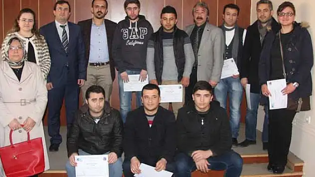 Yozgat'ta girişimcilik kursuna katılanlara belgeleri verildi