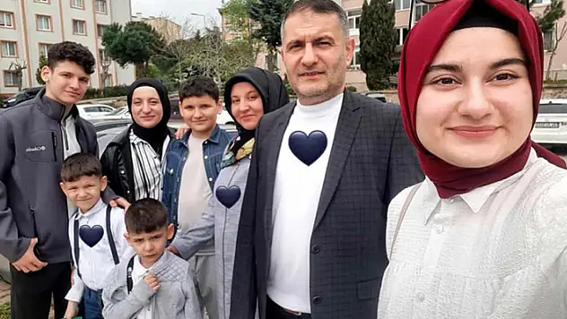 Yozgat'taki otobüs kazasında ölen anne baba ile çocukları toprağa verildi

