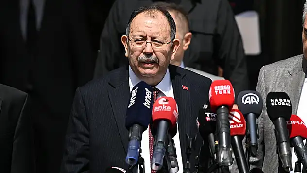 YSK başkanı Ahmet Yener: Sayılmayan 400 bin oy var

