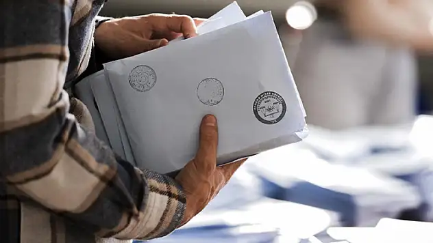 YSK yenileme seçimlerinin kesin sonuçlarını açıkladı
